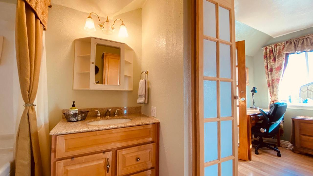 The Victorian Spa Retreat Port Angeles Extérieur photo